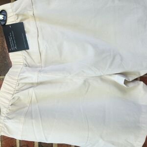 Lululemon Athletica Cream Flat Front Shorts Versatile Design